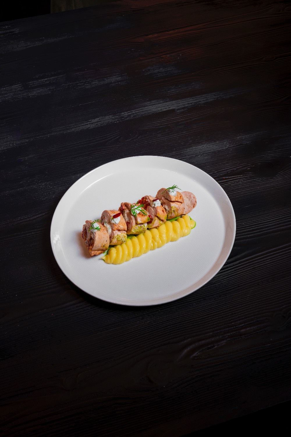 بشقاب چیکن رول